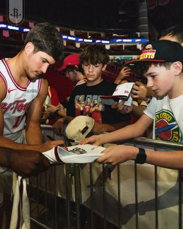 entit, 老中锋搭档