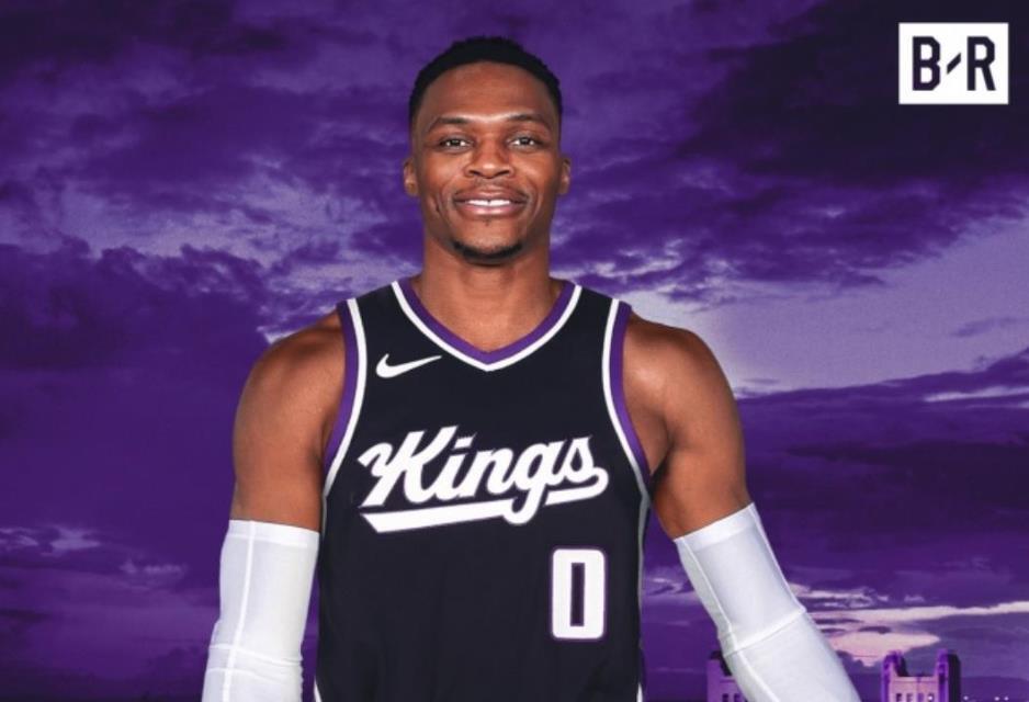 逊色不少, 上海队球衣, 是威少身穿 逊色不少, 上海队球衣, 是威少身穿